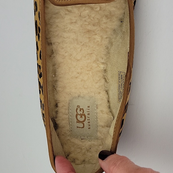UGG Carey Suede Skimmer Style Flats Leopard Print Size 7.5 - Picture 9 of 12